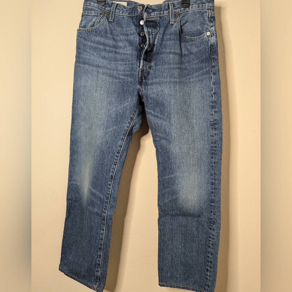 Levis Mens 501 Straight Blue Jeans size 36x30 Button Fly Cotton Denim